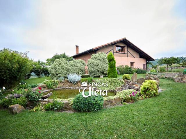 Villa en venta en Legutiano, Saindurdi