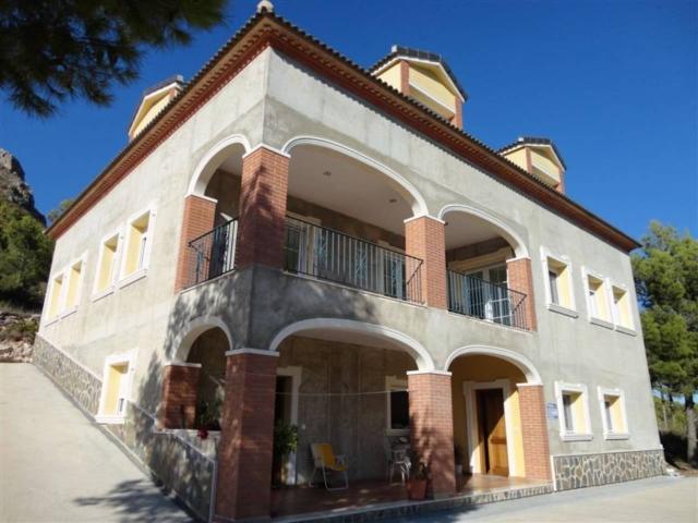 Chalet en venta en la Marina Baixa, Valencia