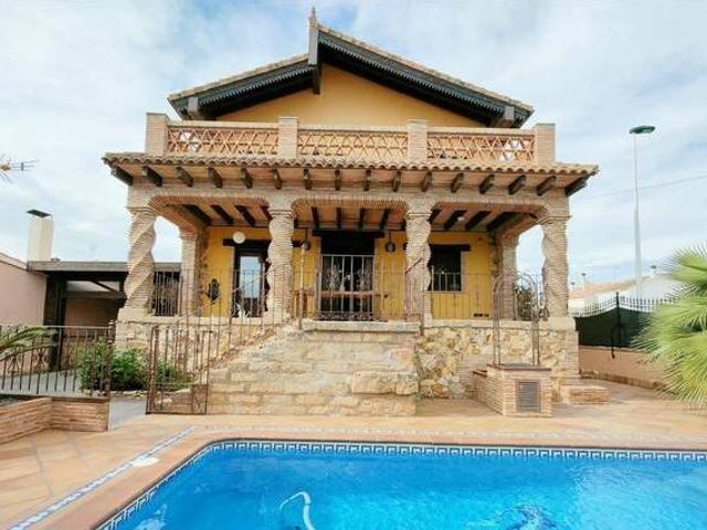 Casa en alquiler en Alicante