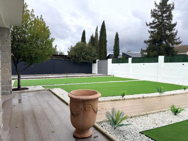 Chalet en alquiler en Villanueva De La Cañada, Madrid