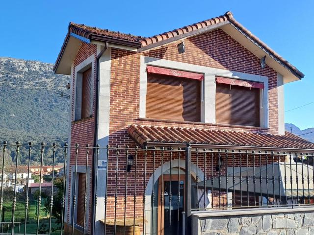Casa en venta en Ruesga, Cantabria