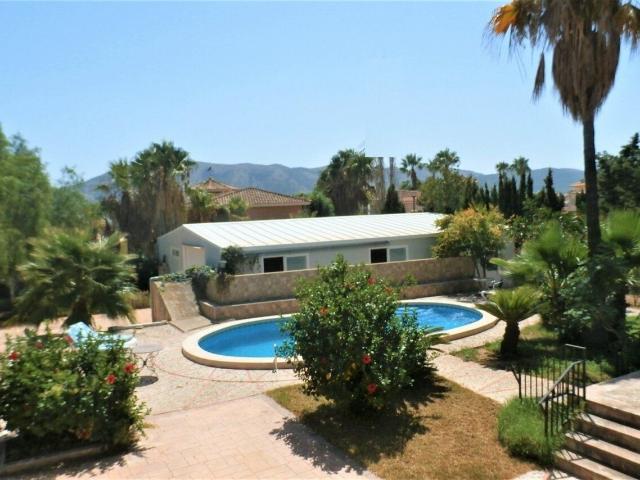 Chalet en venta en La Capitana, l'Alfàs del Pi