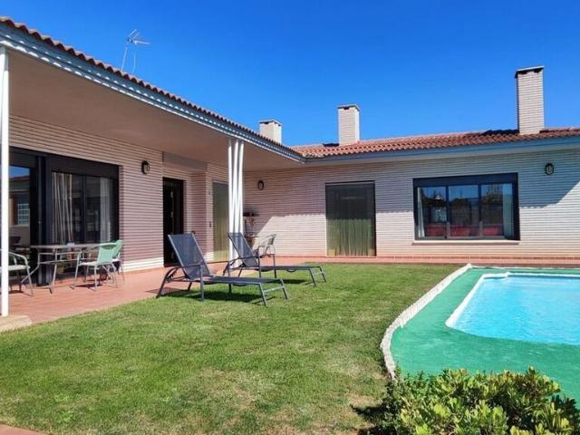 Chalet en venta en Arnedo, La Rioja