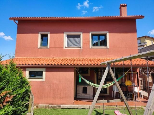 Chalet en venta en Arteixo, A Coruña