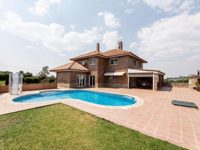 Chalet en venta en Batres, Madrid