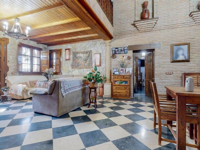 Chalet en venta en Bobadilla, Antequera