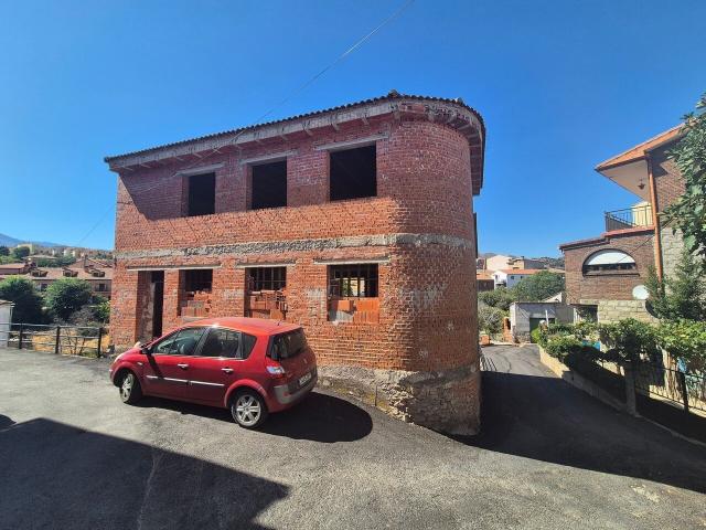 Chalet en venta en Burgohondo, Castilla y León
