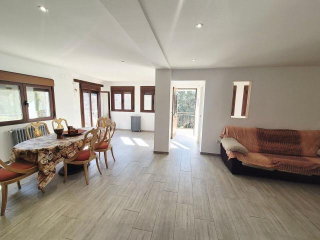 Chalet en venta en Burgohondo, Castilla y León