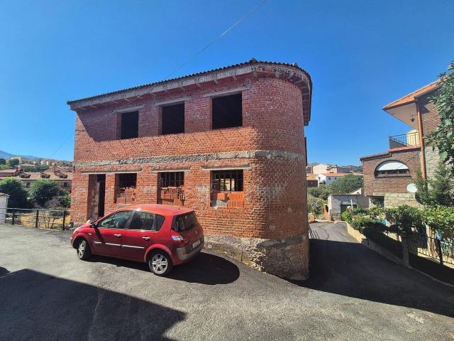 Chalet en venta en Burgohondo, Ávila