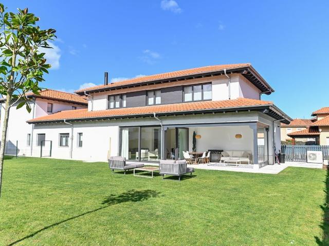 Chalet en venta en Colunga, Asturias