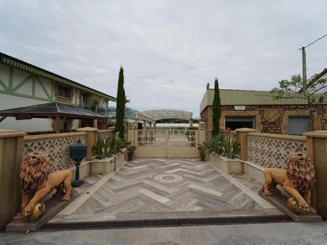 Chalet en venta en Cudón, Miengo