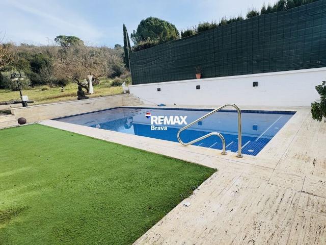 Chalet en venta en Montilivi, Gironès