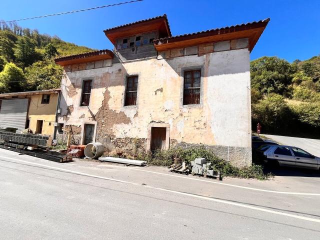 Chalet en venta en Rieḷḷu, Teverga