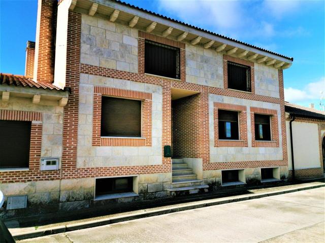 Chalet en venta en Narros de Cuéllar, Samboal