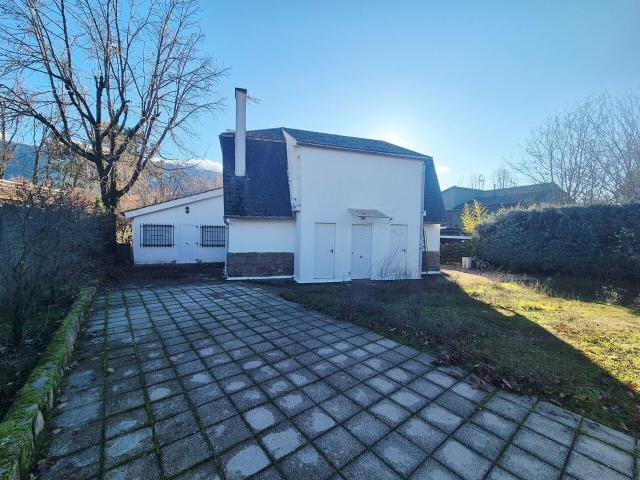 Chalet en venta en Navaluenga, Castilla y León
