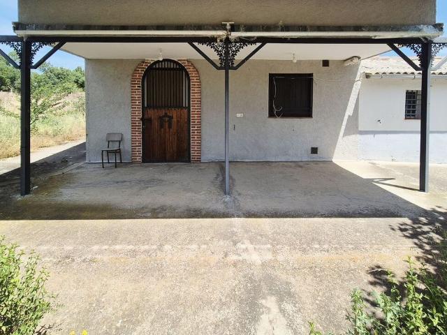 Chalet en venta en Navaluenga, Ávila