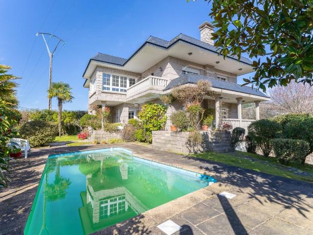 Chalet en venta en O Porriño, Vigo