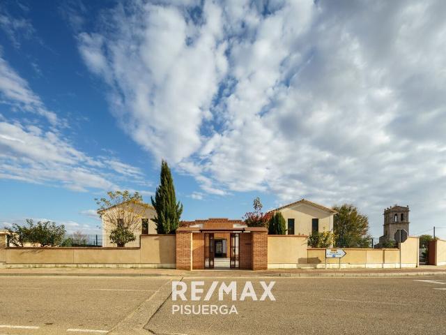 Chalet en venta en Pedrosa Del Rey, Castilla y León