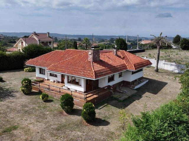 Chalet en venta en La Pedrera, Gijón / Xixón