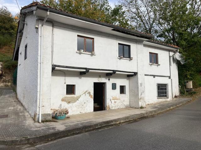 Chalet en venta en Bimenes, Asturias