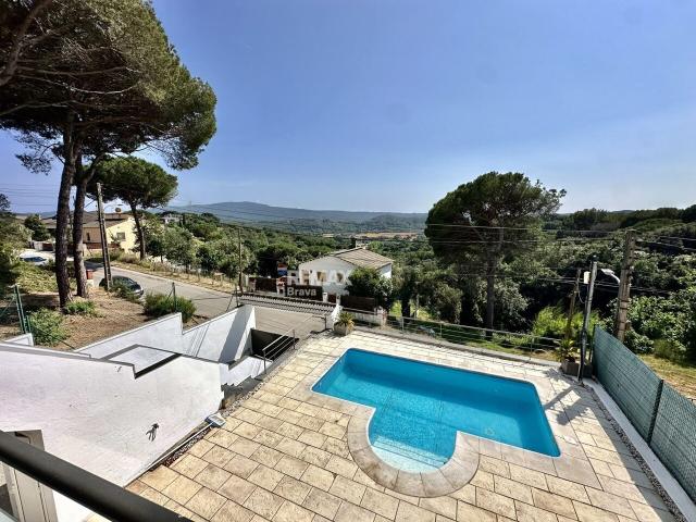 Chalet en venta en el Virgili, Vallès Oriental