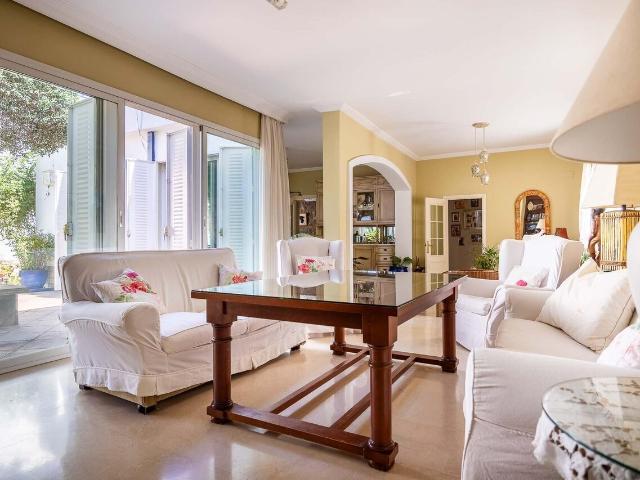 Chalet en venta en Santa Eufemia, Tomares