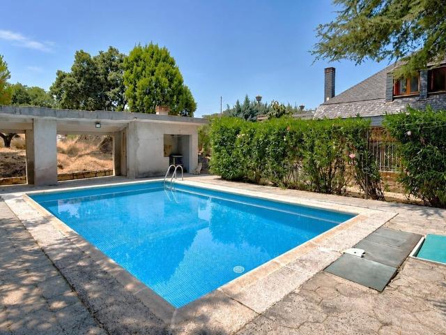 Chalet en venta en Los Bomberos, Torrelodones