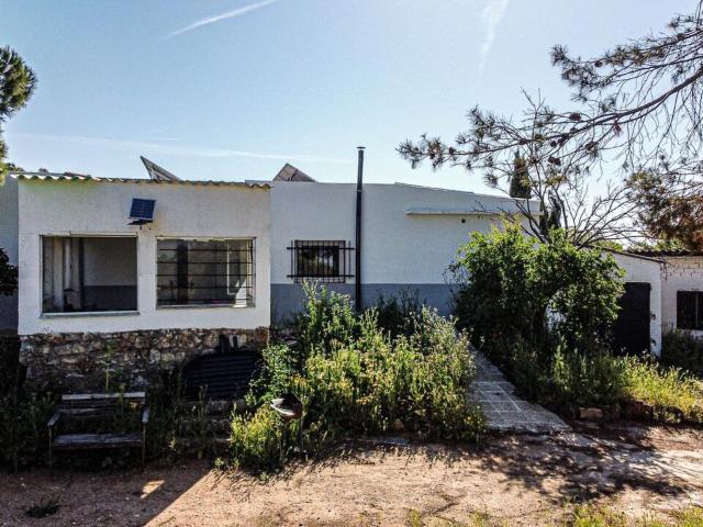 Chalet en venta en Valdaracete, Madrid