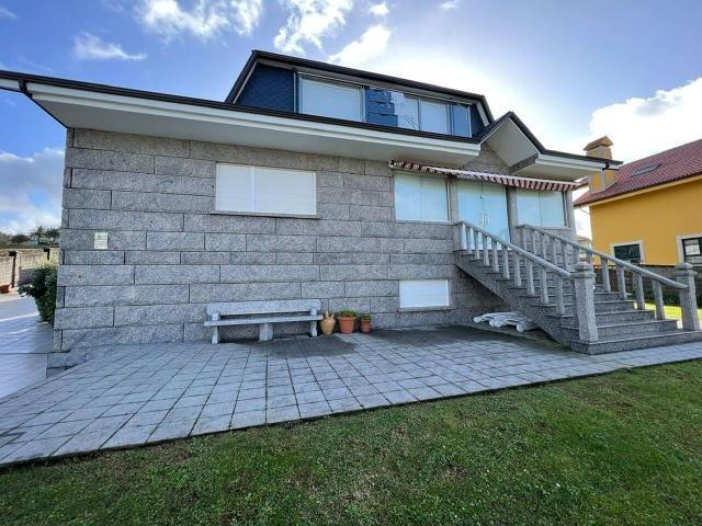 Chalet en venta en Valdoviño, Ferrol