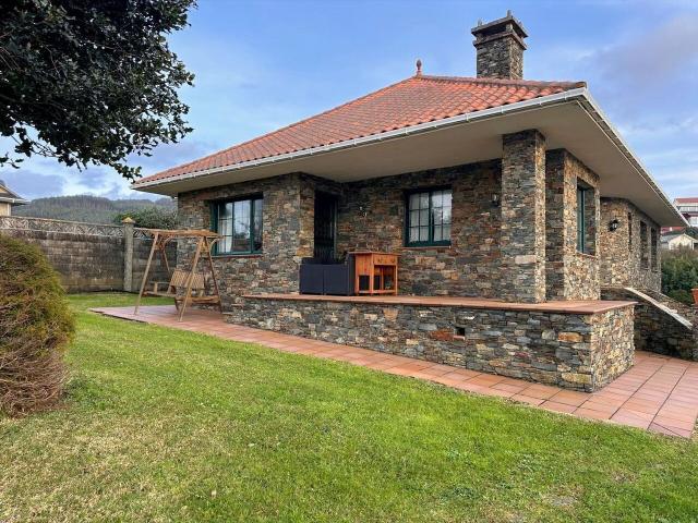 Chalet en venta en Valdoviño, Ferrol