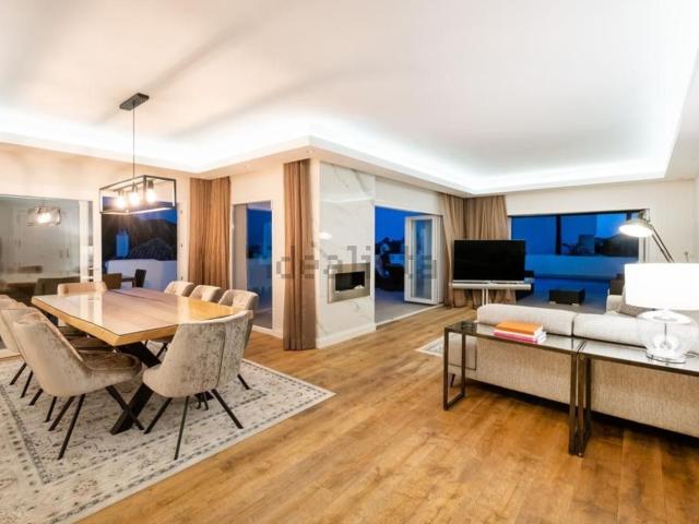 Casa en alquiler en Balcones del Lago, Istán