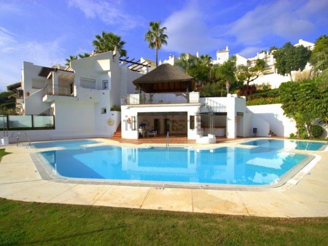 Casa en venta en Istán, Málaga