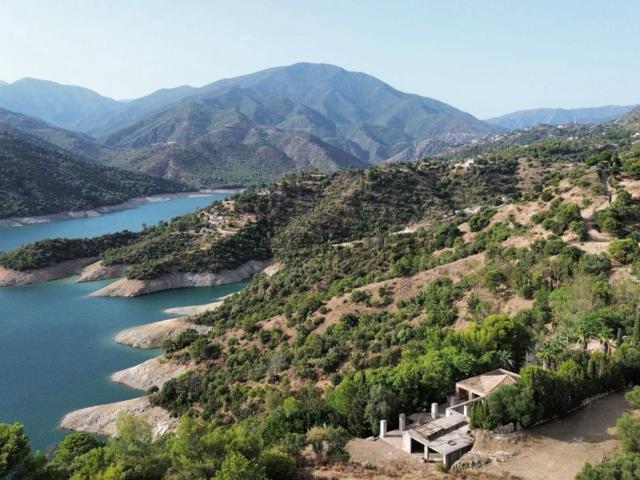Casa en venta en Balcones del Lago, Istán
