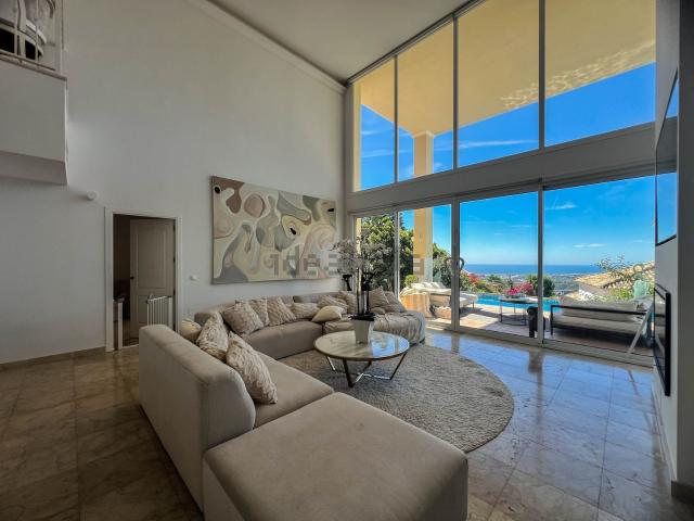 Casa en venta en Istán, Málaga