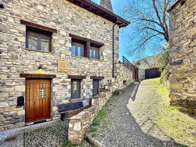 Casa en venta en Villanovilla, La Jacetania