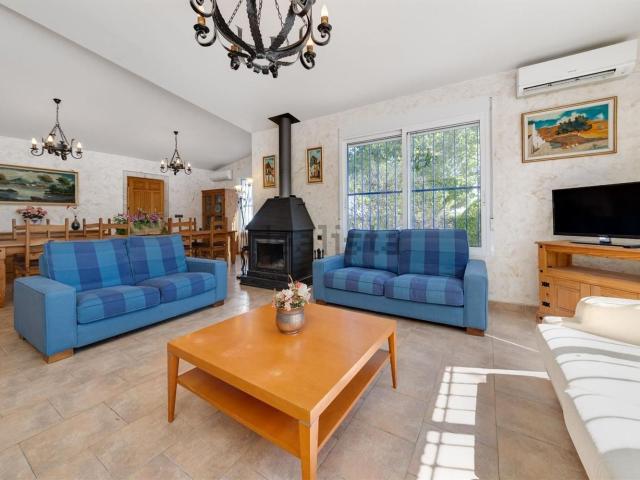 Casa en venta en Jacarilla