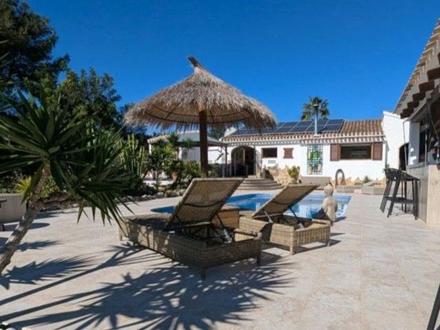 Casa en venta en Lluca, la Marina Alta