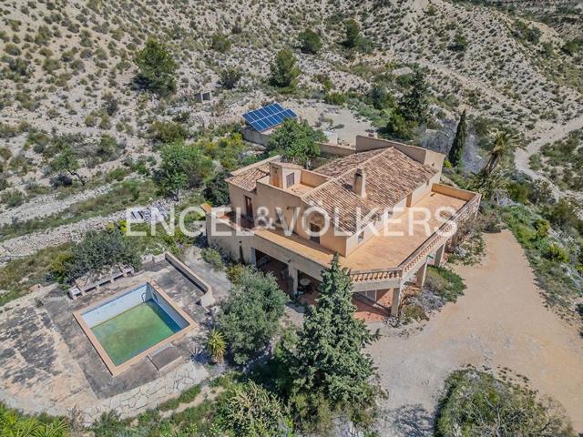 Casa en venta en Barri de Segorb, l'Alacantí