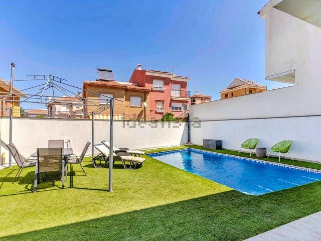 Casa en venta en Comarca de la Vega de Granada, Andalucía
