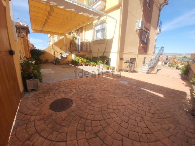 Casa en venta en Jun, Granada