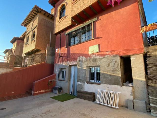 Casa en venta en Jun, Granada