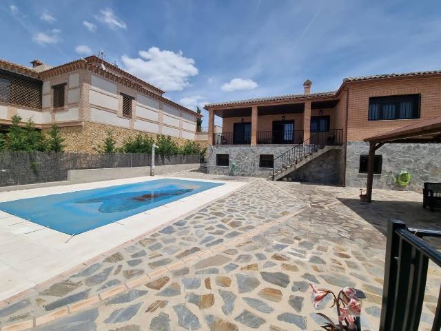 Chalet en venta en Layos, Castilla-La Mancha