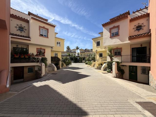Casa en venta en El Padrón, Costa del Sol Occidental