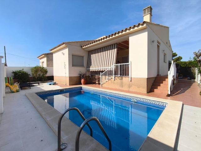 Casa en venta en Calafat, Baix Ebre