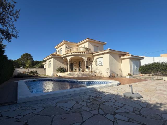 Casa en venta en Calafat, l'Ametlla de Mar