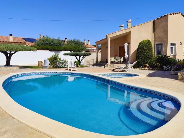 Casa en venta en les Tres Cales, l'Ametlla de Mar