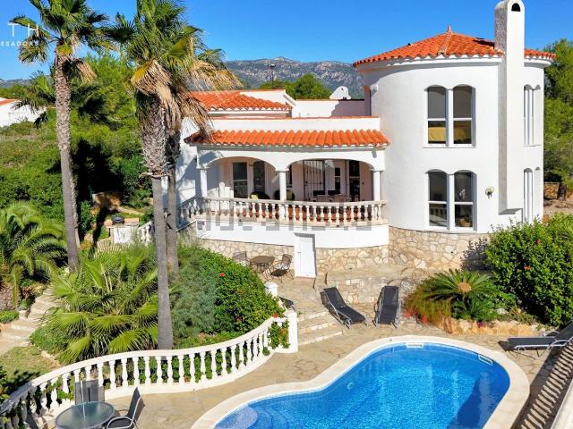 Casa en venta en les Tres Cales, l'Ametlla de Mar
