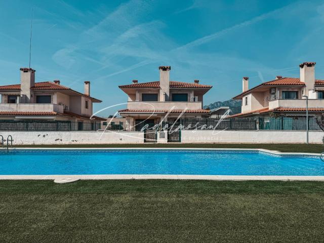 Casa en venta en l'Hospitalet de l'Infant, Baix Camp