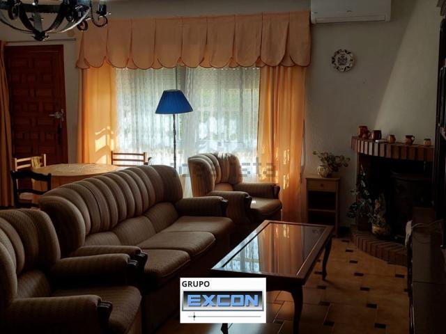 Casa en venta en La Adrada, Ávila