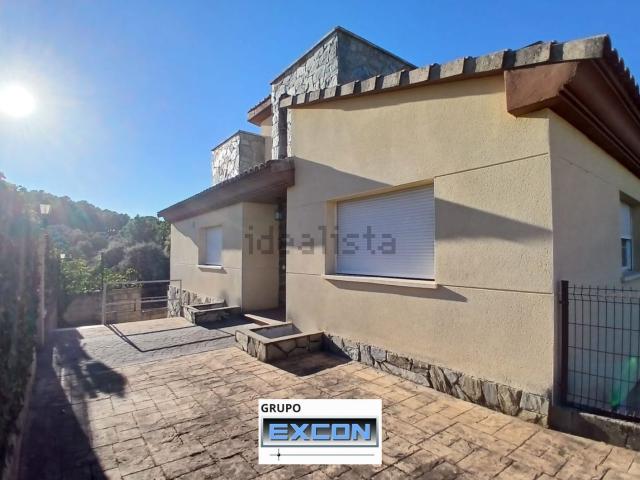 Casa en venta en La Adrada, Ávila